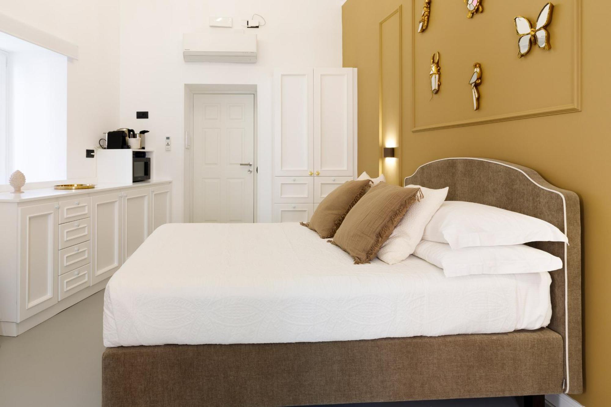 Corsovittorio87Suite Каляри Екстериор снимка