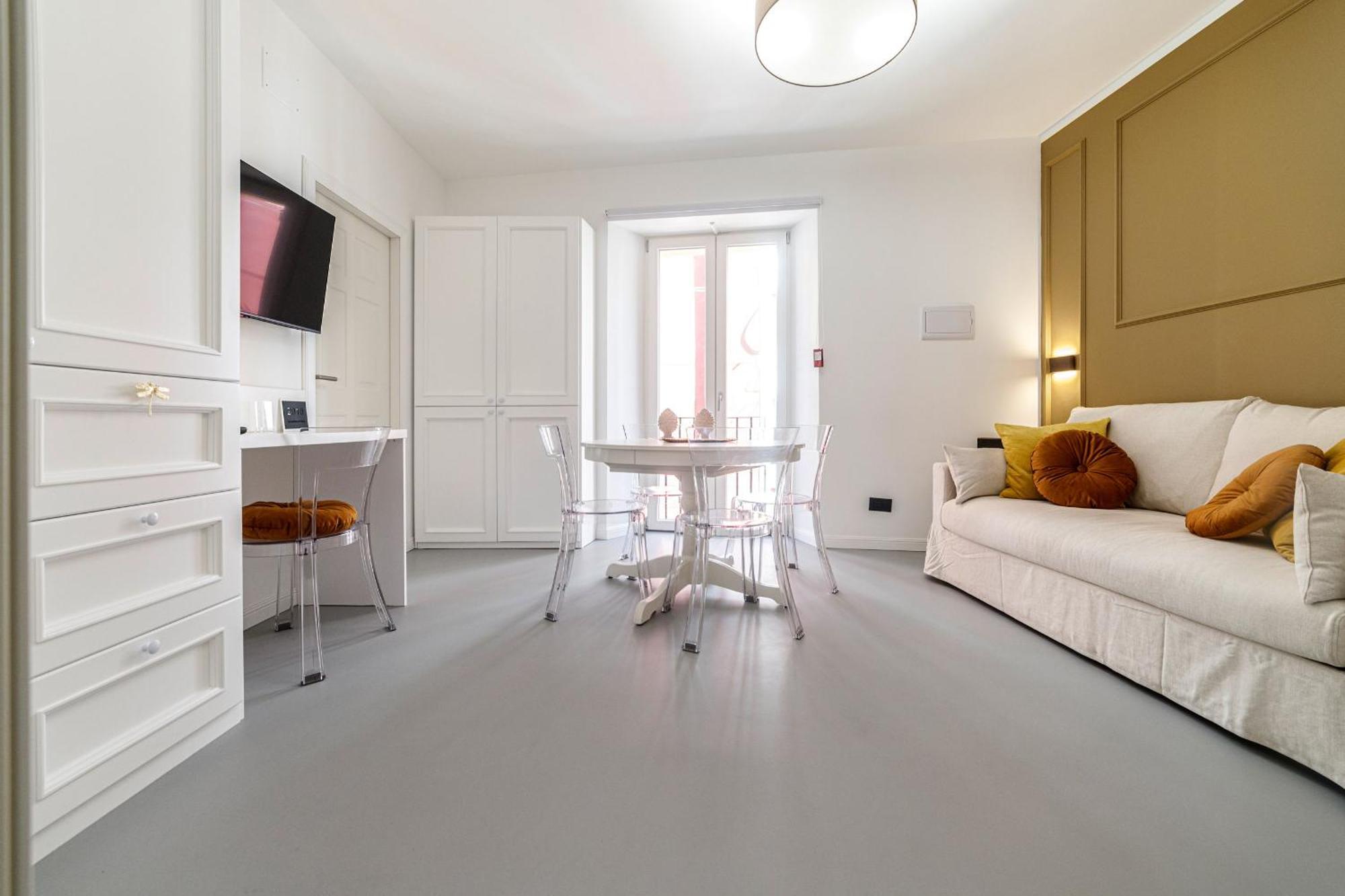 Corsovittorio87Suite Каляри Екстериор снимка